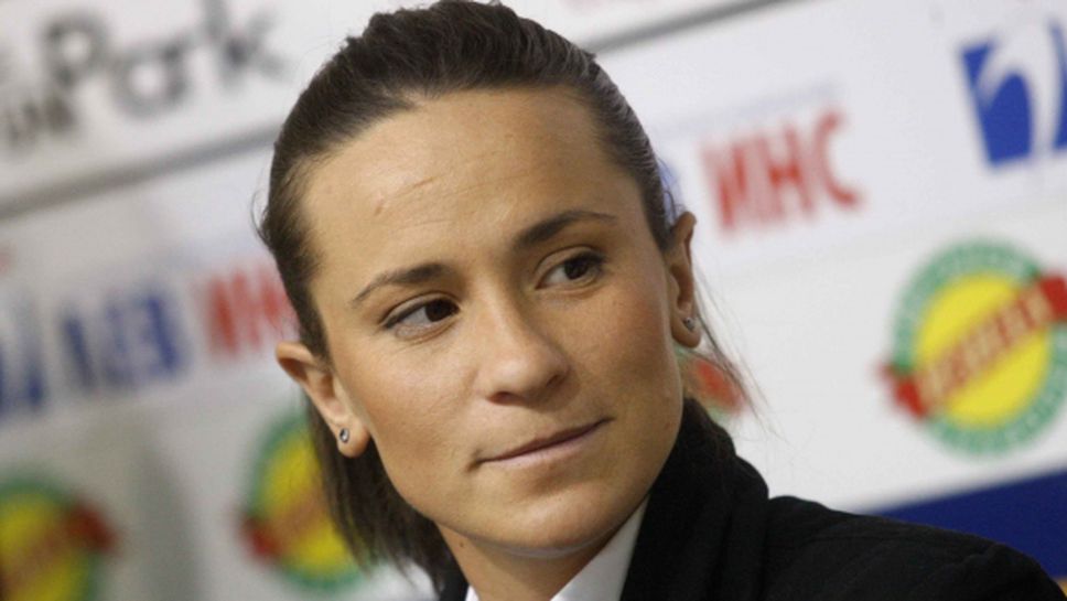 Световна шампионка дари заплатата си на млад талант