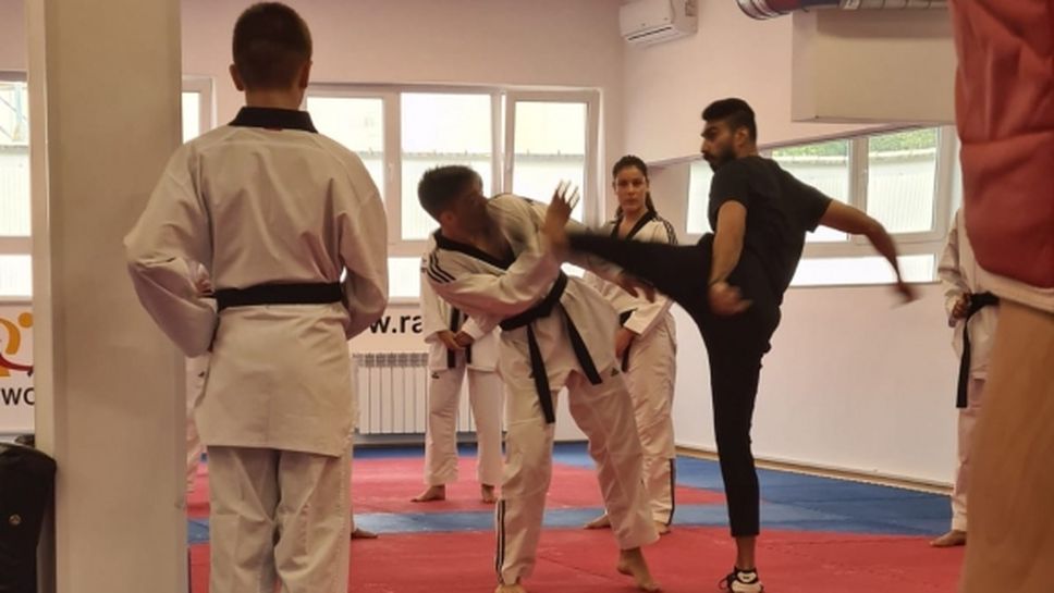 Иранец пое националите по таекуондо