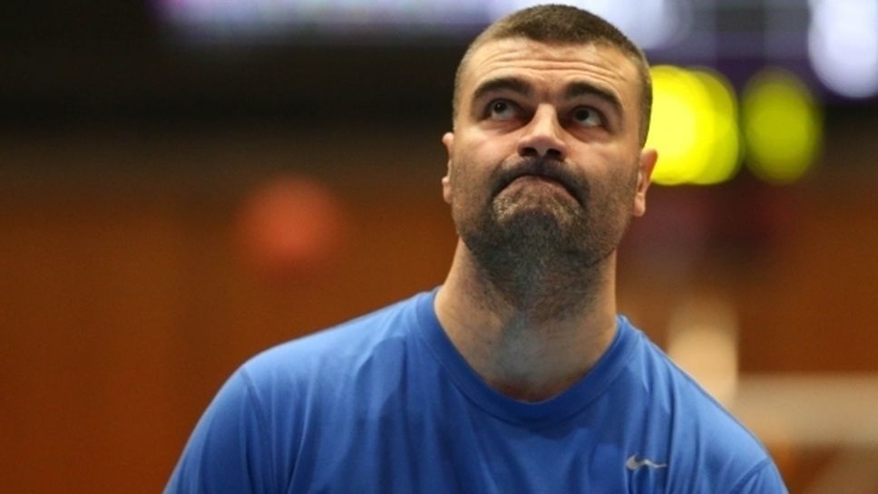 Петима играчи на Черноморец и треньорът Васил Евтимов са с COVID-19, мачът с Балкан е отложен