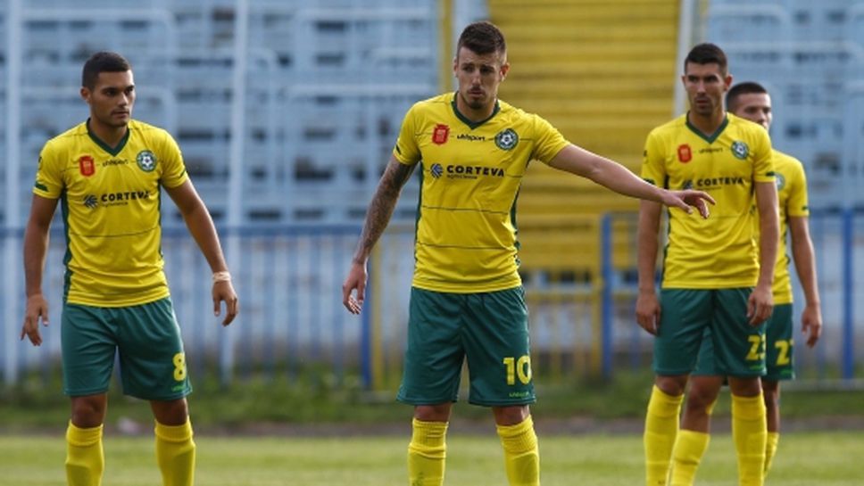 Добруджа спря лидера на Втора лига, но изпусна победата в 94-ата минута