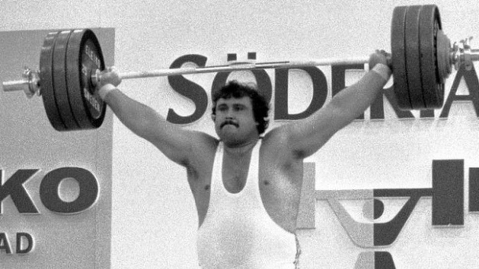 Поставят паметна плоча на великия Антонио Кръстев в родното му Хасково