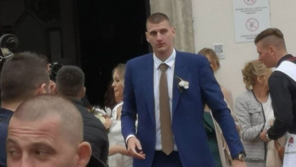 Никола Йокич мина под венчилото