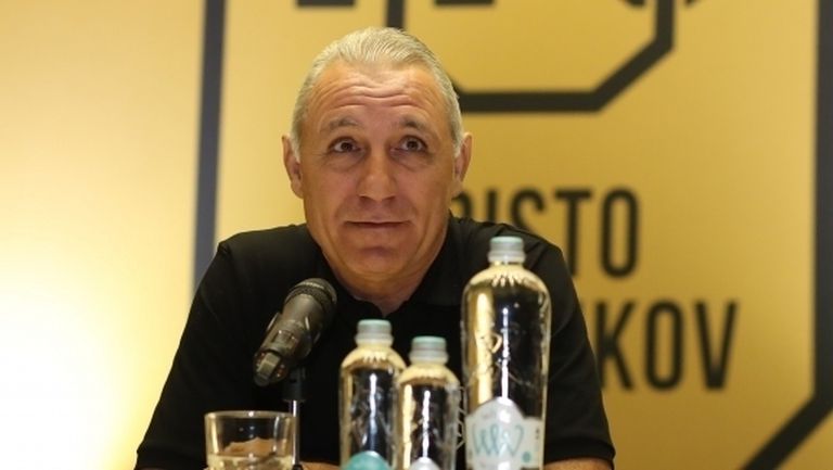 Стоичков за Бартомеу: Най-накрая разбирачите си тръгнаха от Барса