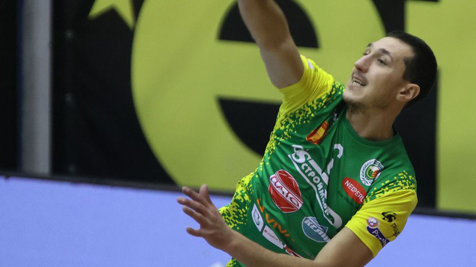 Капитанът на Добруджа 07 остава в отбора за 12-ти пореден сезон