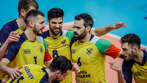  Хебър подвига Туш за мача със Заверче 