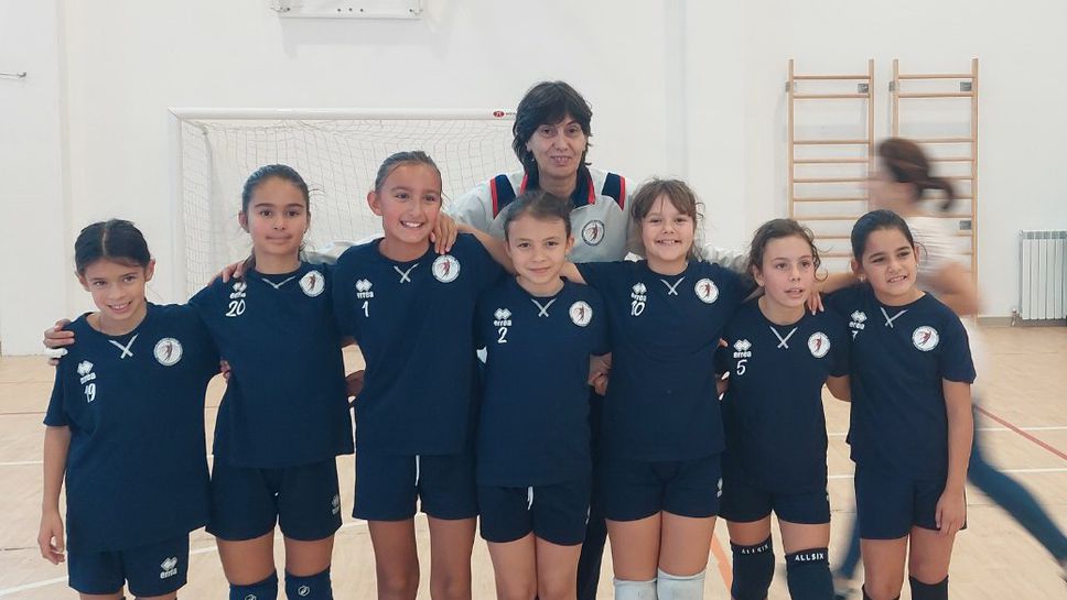Волейболна академия “Стойчев Казийски” събра над 300 деца на турнир