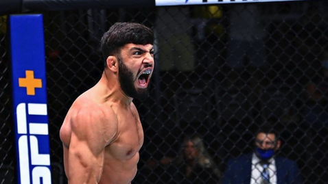 Арман Царукян обвини UFC: Искат да направят Пади Пимблет шампион