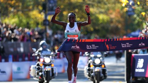 Хелън Обири постави нов рекорд на маратона на Ню Йорк