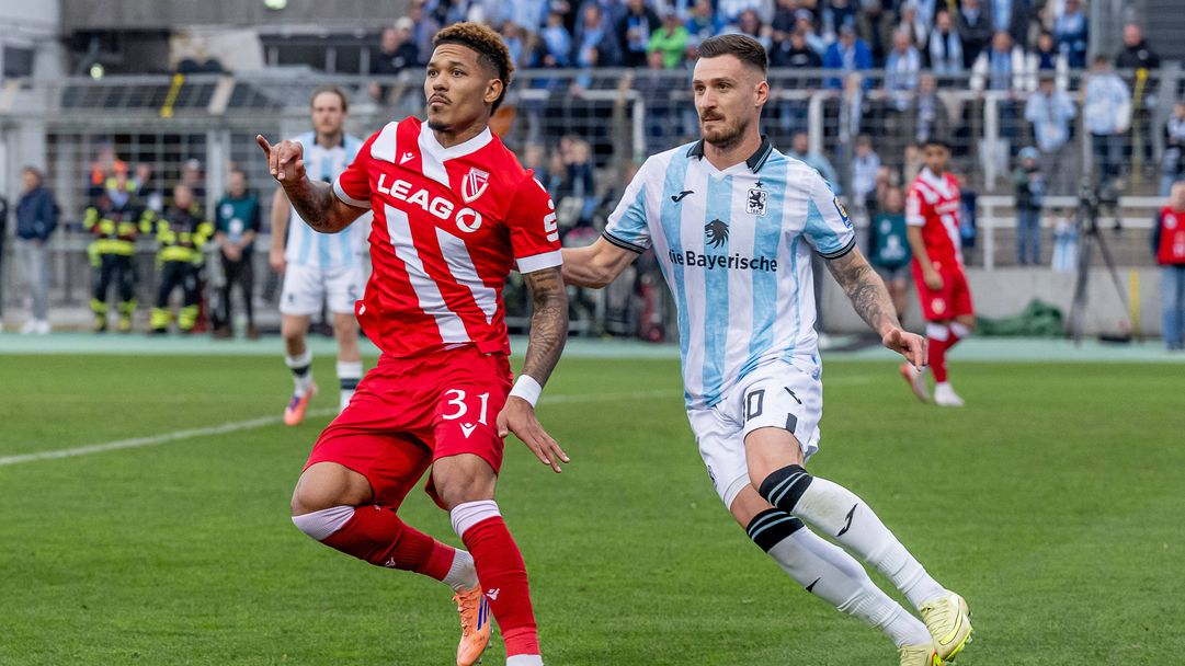 Играч на Енерги се оплака от расистки скандирани по врем ена мач в Германия