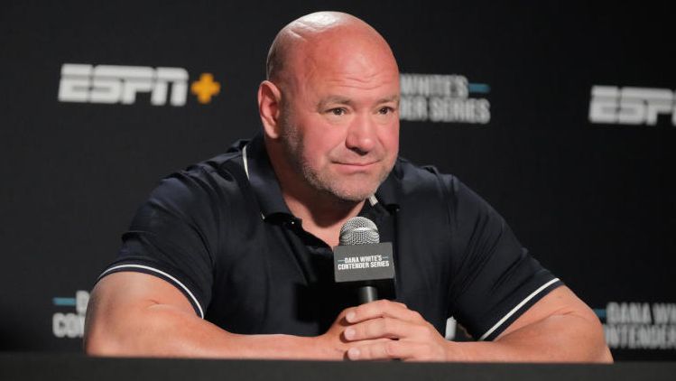 Дейна Уайт и семейството му са дали положителни COVID тестове