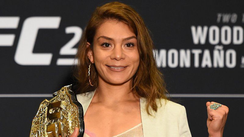 Бивша шампионка на UFC е пребита и вкарана в болница