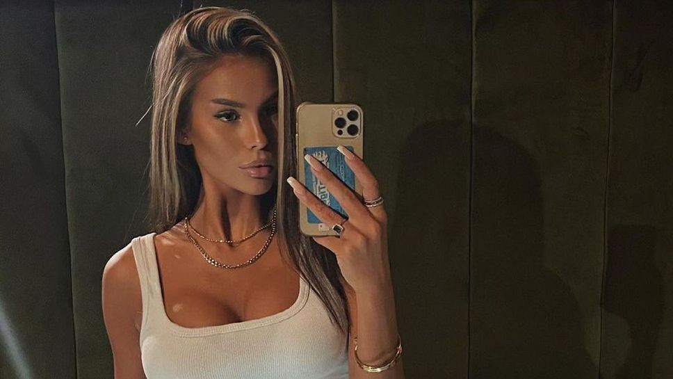 Габи пак се развихри, този път с приятелка