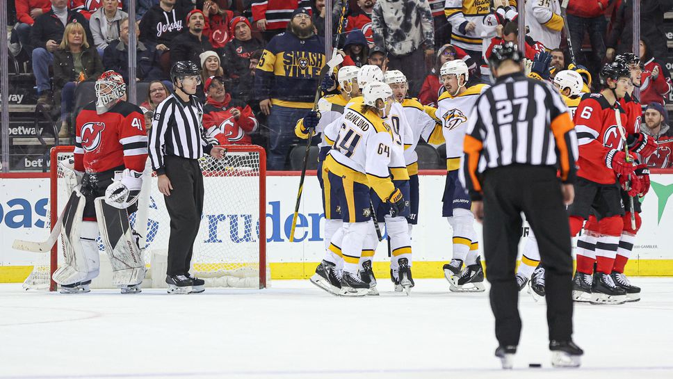 Ню Джърси загуби от Нешвил, но се върна на върха в НХЛ