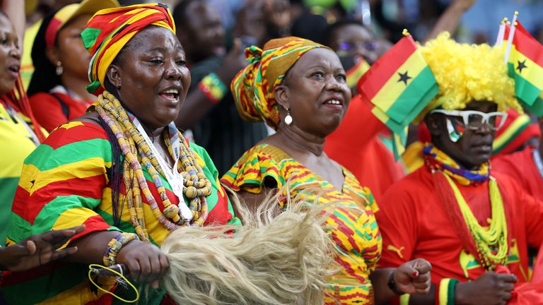 Атракциите по трибуните на стадион Ал Джануб са доста а