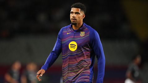  Барса пусна Араухо в неопределен отпуск, бранителят се страхувал, че ще навреди на тима 