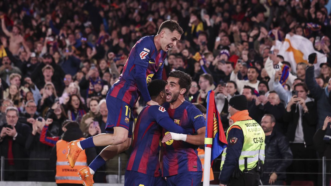 Барселона наказа и Атлетико Мадрид и остава лидер