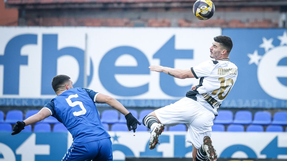 Десет от Локо (Сф) с четвърта поредна победа като гост, Делев отпразнува подобаващо ефектен гол от воле