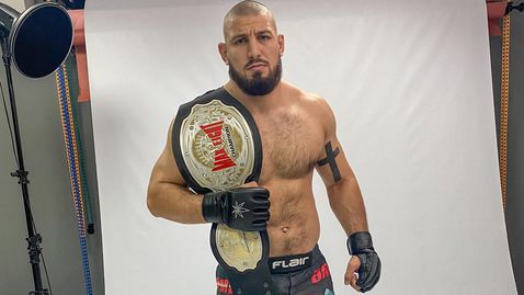 Българин подписа с Bellator