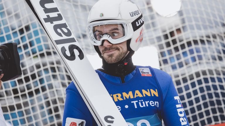 Най добрият български ски скачач Владимир Зографски преодоля без проблеми квалификацията