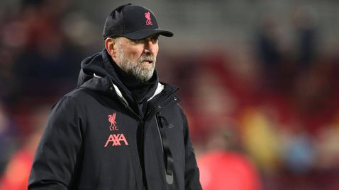 Карагър: Ливърпул няма шанс за топ 4, ако не вземе нов халф