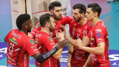 Алекс Николов и Лубе “катастрофираха” срещу Монца за Купата на Италия