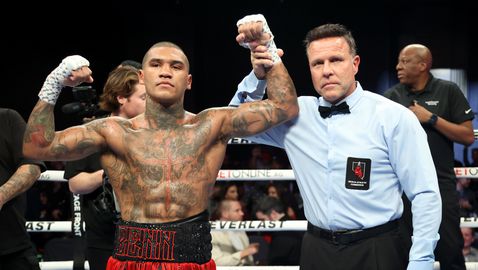  Конър Бен се изтеза, само че записа първа победа в Лас Вегас 