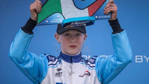  Бившият спонсор на Ботас поддържа дъщерята на Хакинен 