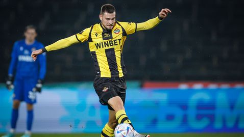 Титуляр на Ботев (Пловдив) пред трансфер в Португалия