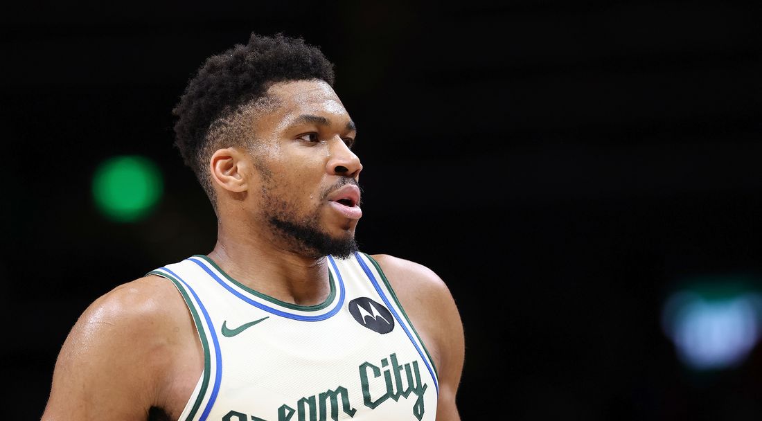 Появи се нов ухажор за Янис Адетокунбо