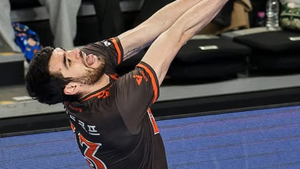 Националът Димитър Димитров и неговият ОК Сейвигс Бона Ръш КешOK