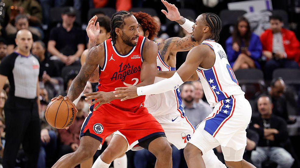 Макси се развихри със 7 тройки и поведе Фили към победа срещу Клипърс