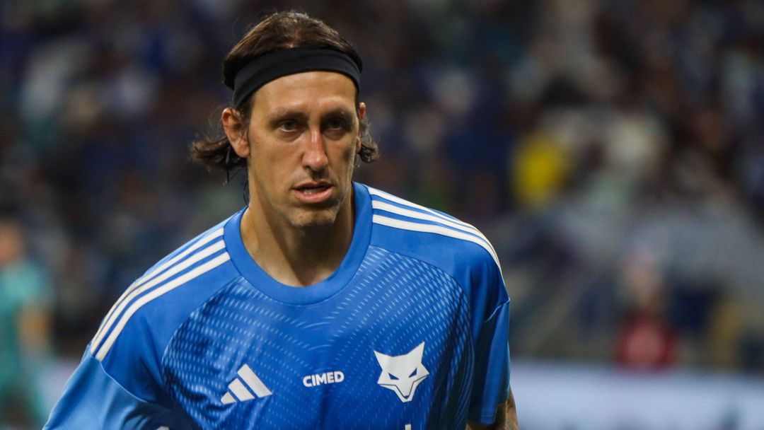 Вратар прекъсна мач, за да отиде до тоалетната