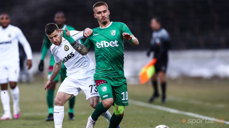 Считаният за завърнал се в вътрешен халф Серкан Юсеин може