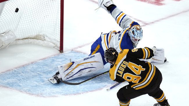 Бостън Брюинс стана отборът, достигнал най-бързо до 100 точки в историята на НХЛ