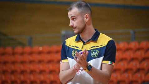 Борислав Крачанов: Не може да се търси високо ниво при положение, че отборите използват момичета младша възраст