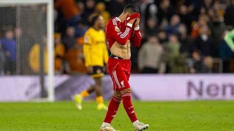 Ливърпул се изложи срещу последния