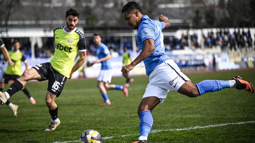 Спартак (Варна) 0:0 Монтана, вратарят лиши "соколите" от гол-шедьовър