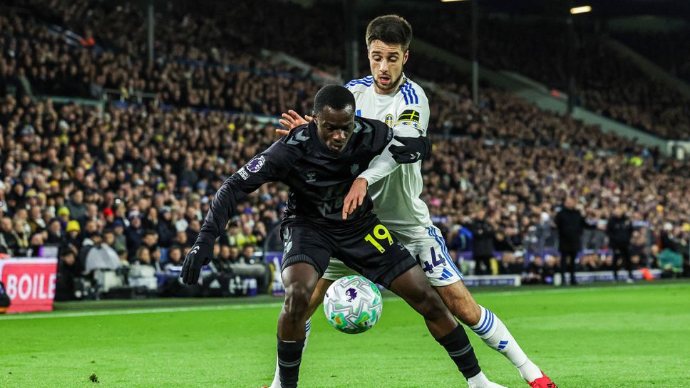 Лийдс и Груев отстъпиха на Съндърланд, български съдия дебютира във Висшата лига