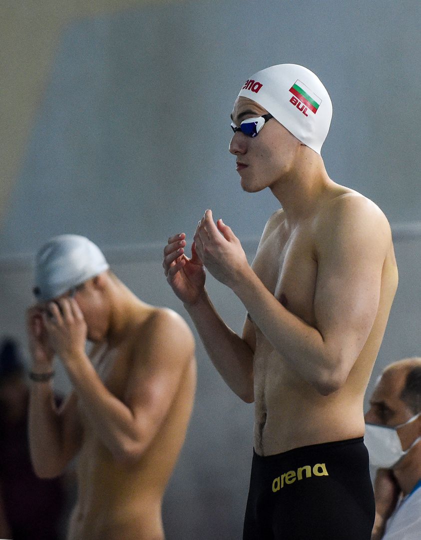 Втори ден от финалите на държавното отборно първенство по плуване