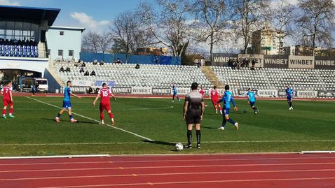  В Септември (Тервел) харесват играта на Спартак II (Варна) 