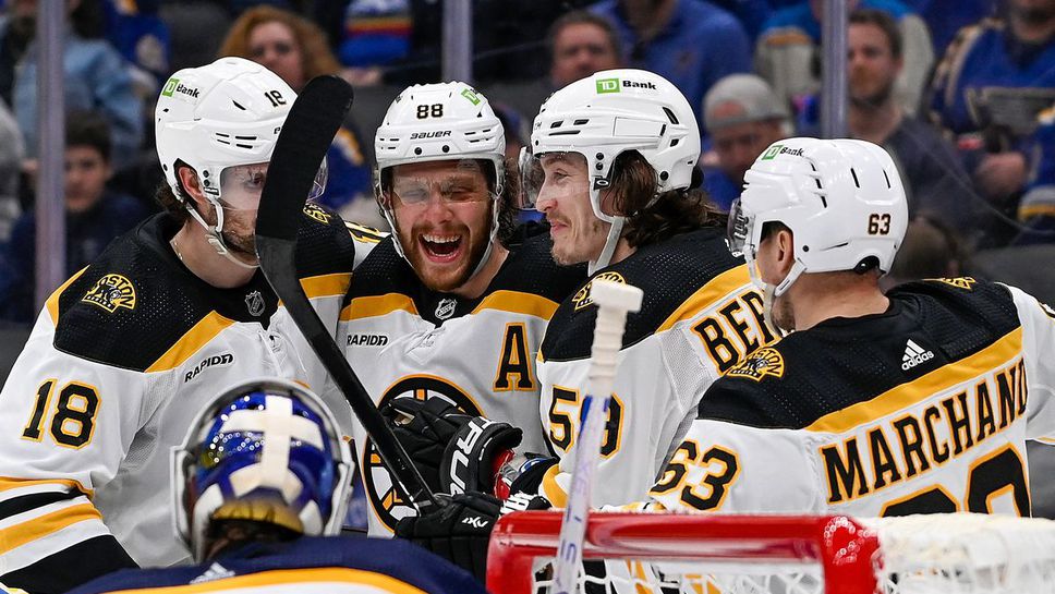 Бостън стана четвъртият отбор в историята на НХЛ с 60 победи за един сезон