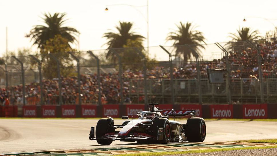 Отломка от колата на Магнусен ранила фен в Мелбърн