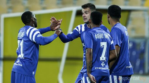  Мощно начало и подвиг на Вуцов върнаха Левски към успехите 