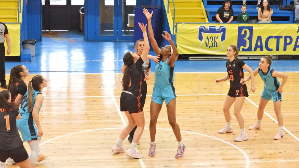 Монтана 2003 започна с очаквана победа в плейофите