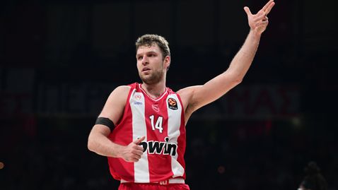 Билетите за супершоуто с участието на Везенков в "Арена София" се продават като топъл хляб