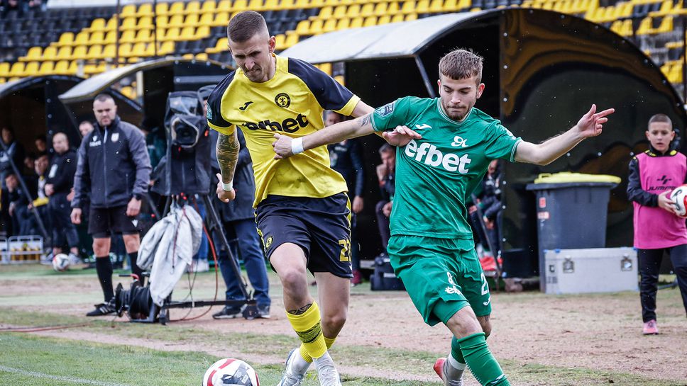 Миньор 0:0 Янтра (Габрово)