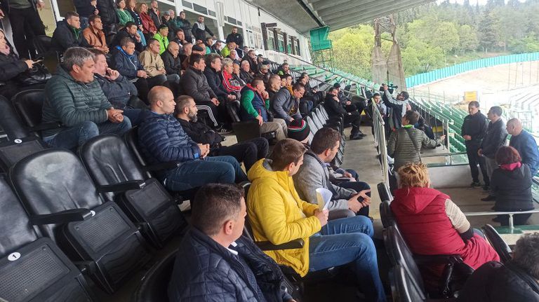  Ръководството и треньорите на Берое се срещнаха с почитателите и оповестиха бюджета за идващия сезон 