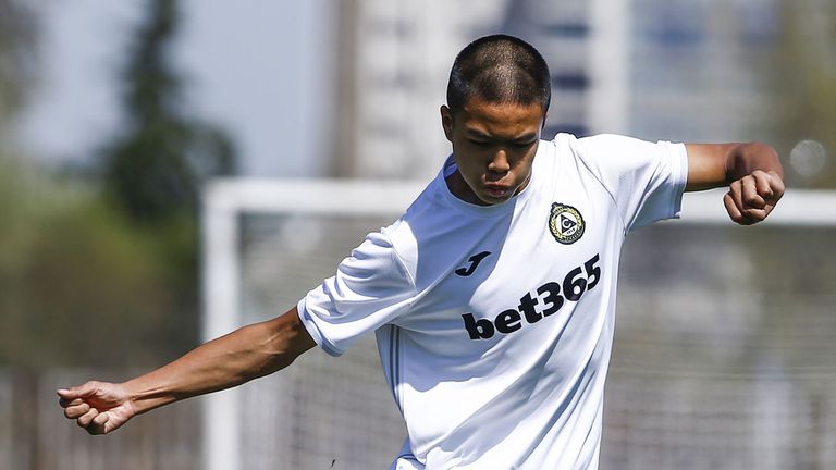 е напът да осъществи впечатляващ трансфер пише Мач Телеграф Почти