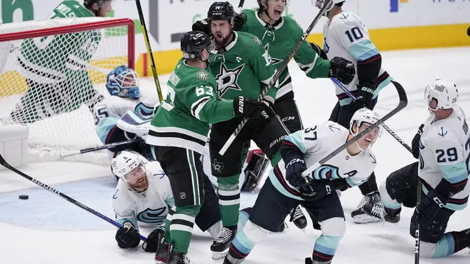 Джо Павелски се завърна след комоциото с 4 гола, но Далас загуби от Сиатъл
