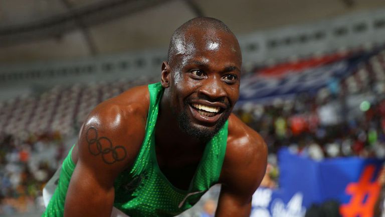 Олимпийският вицешампион в леката атлетика Найджъл Амос беше отстранен от
